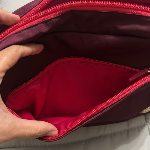 PRELOVED TORY BURCH COSMETIC CASE - Picture 6 of 7